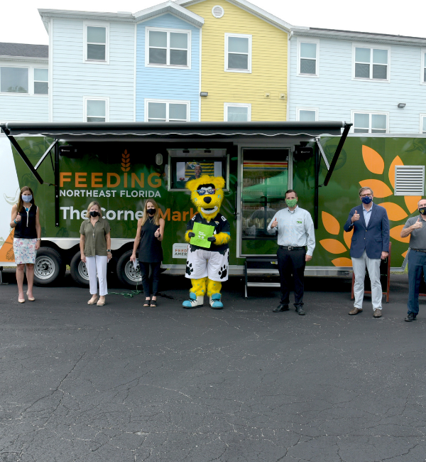 Regency Centers Supports Feeding NE Florida Corner Market Food Pantry